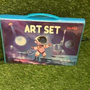 Studio Pro 86-Piece Deluxe Art Explorer Kit
